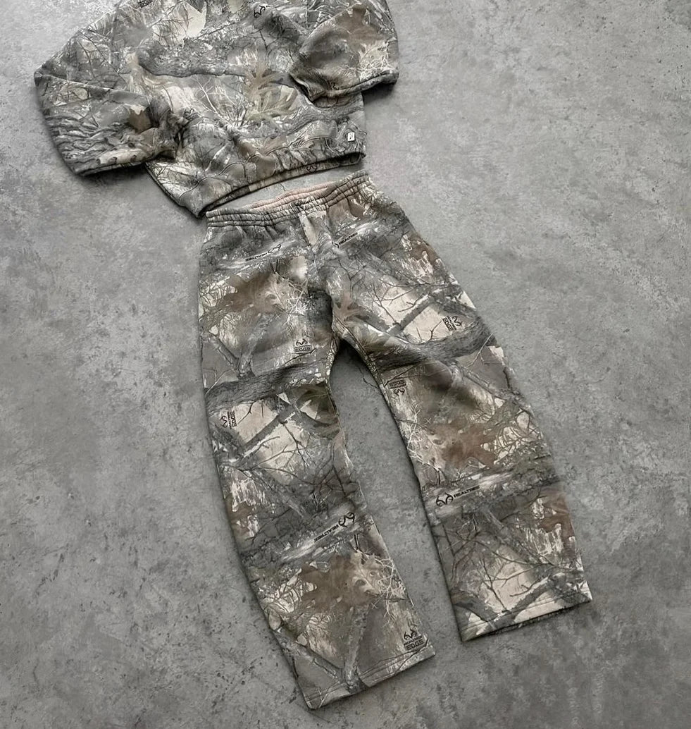 Conjunto chandal baggy de camuflaje