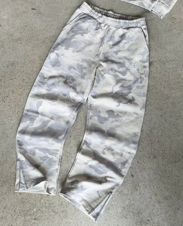 Conjunto chándal camuflaje Suvene